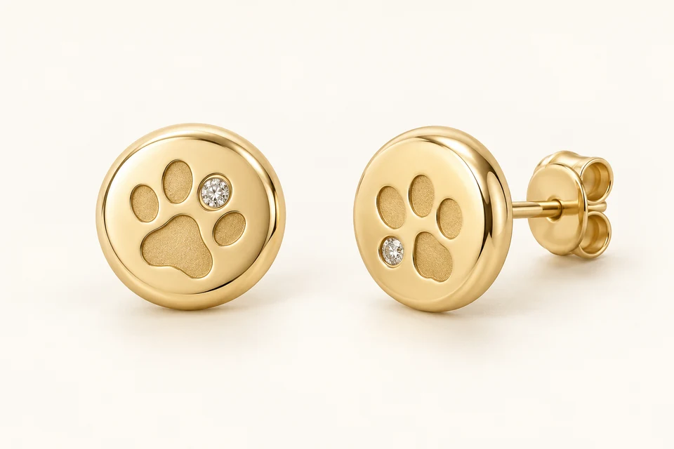 Compañero fiel, aretes